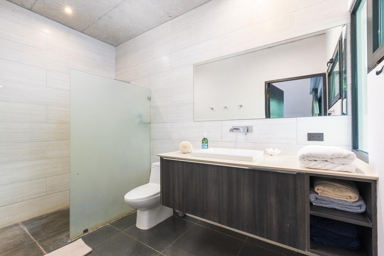 Sustainable Solar Powered Home, Tamarindo, Guanacaste