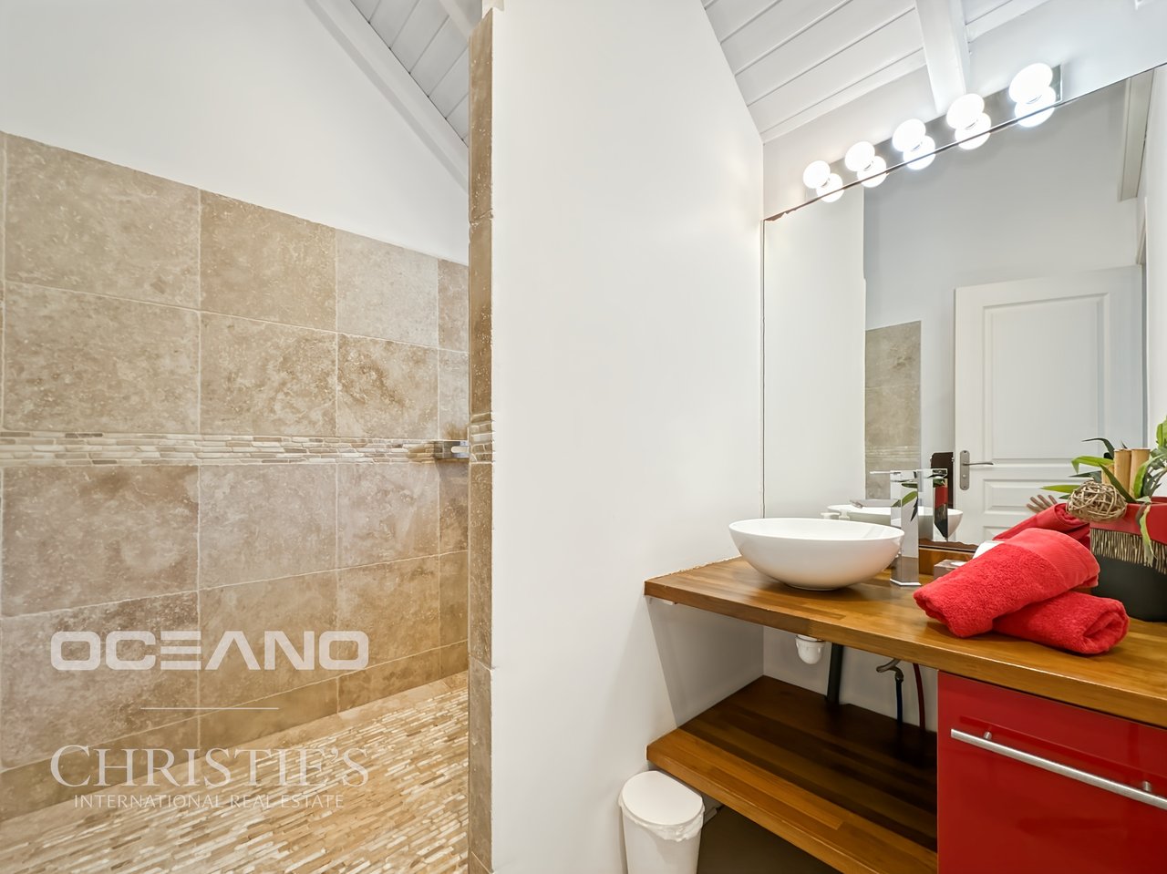 Orient Bay | 3-Bedroom Townhouse with Private Pool