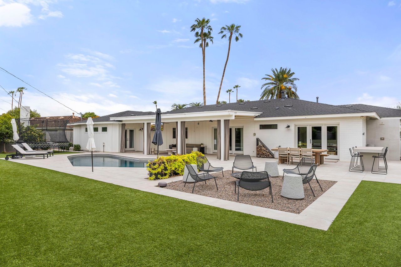 6152 E CALLE CAMELIA
