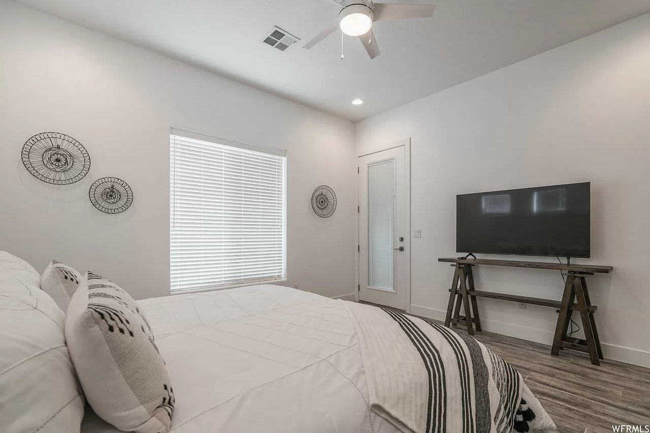 HIDEAWAY RETREAT