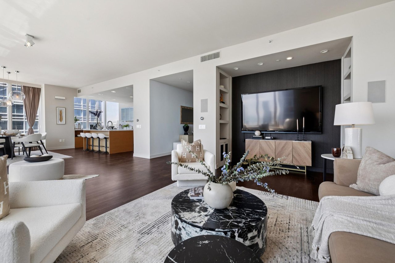 301 Mission St #56D