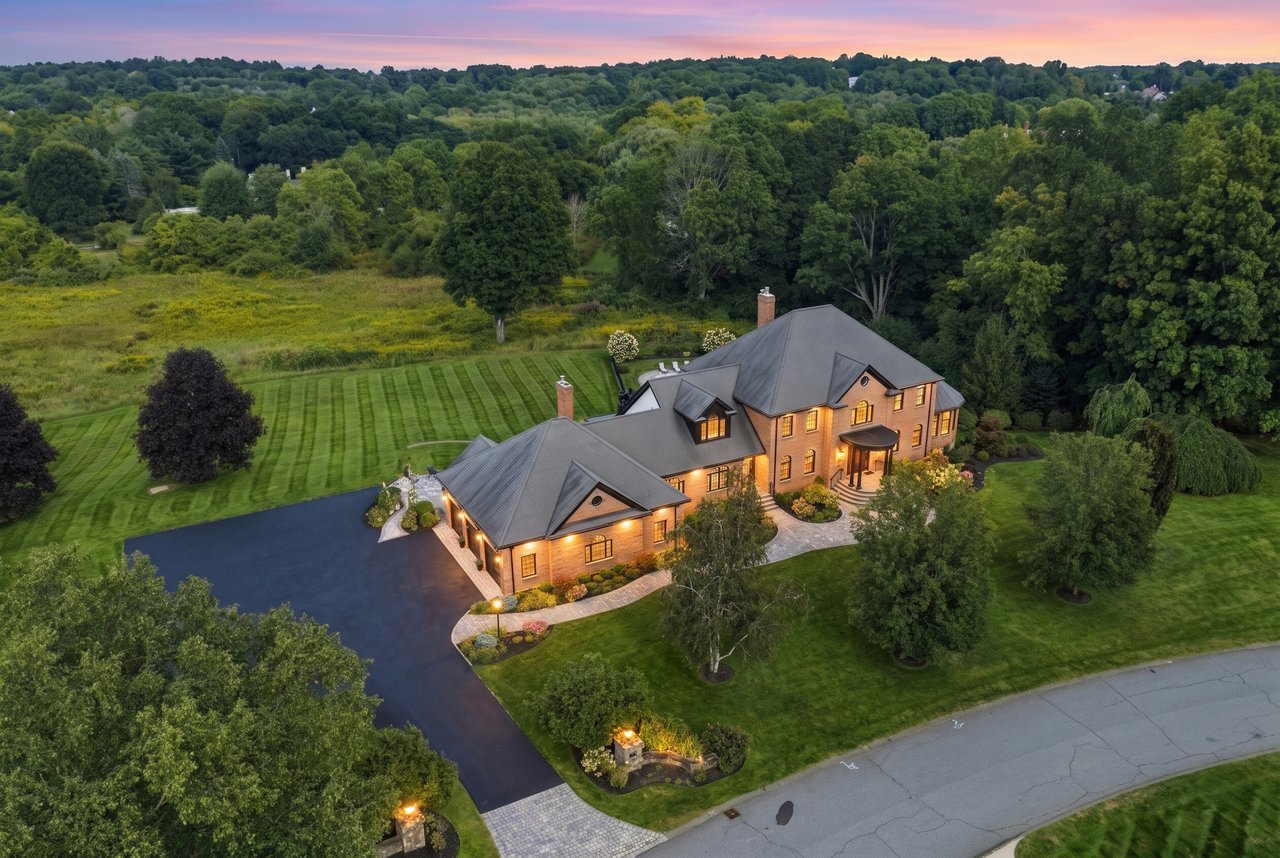 An Exceptional Southborough Estate