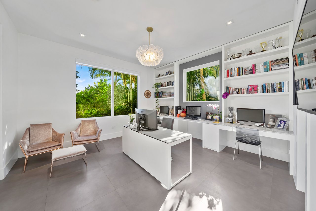 180 Cape Florida Drive