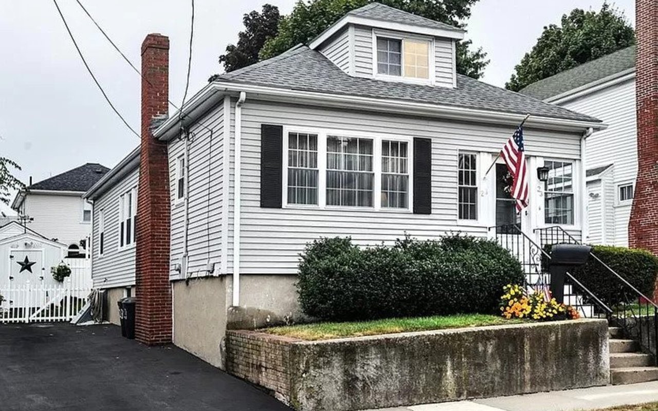 23 Connell St