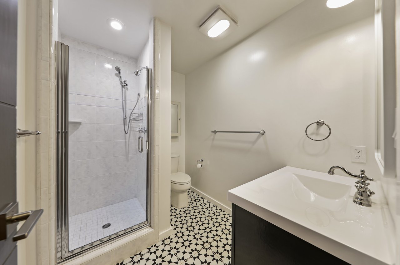Newly Remodeled Home with Bay Views 