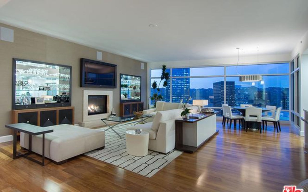 1 W Century Dr, #25D