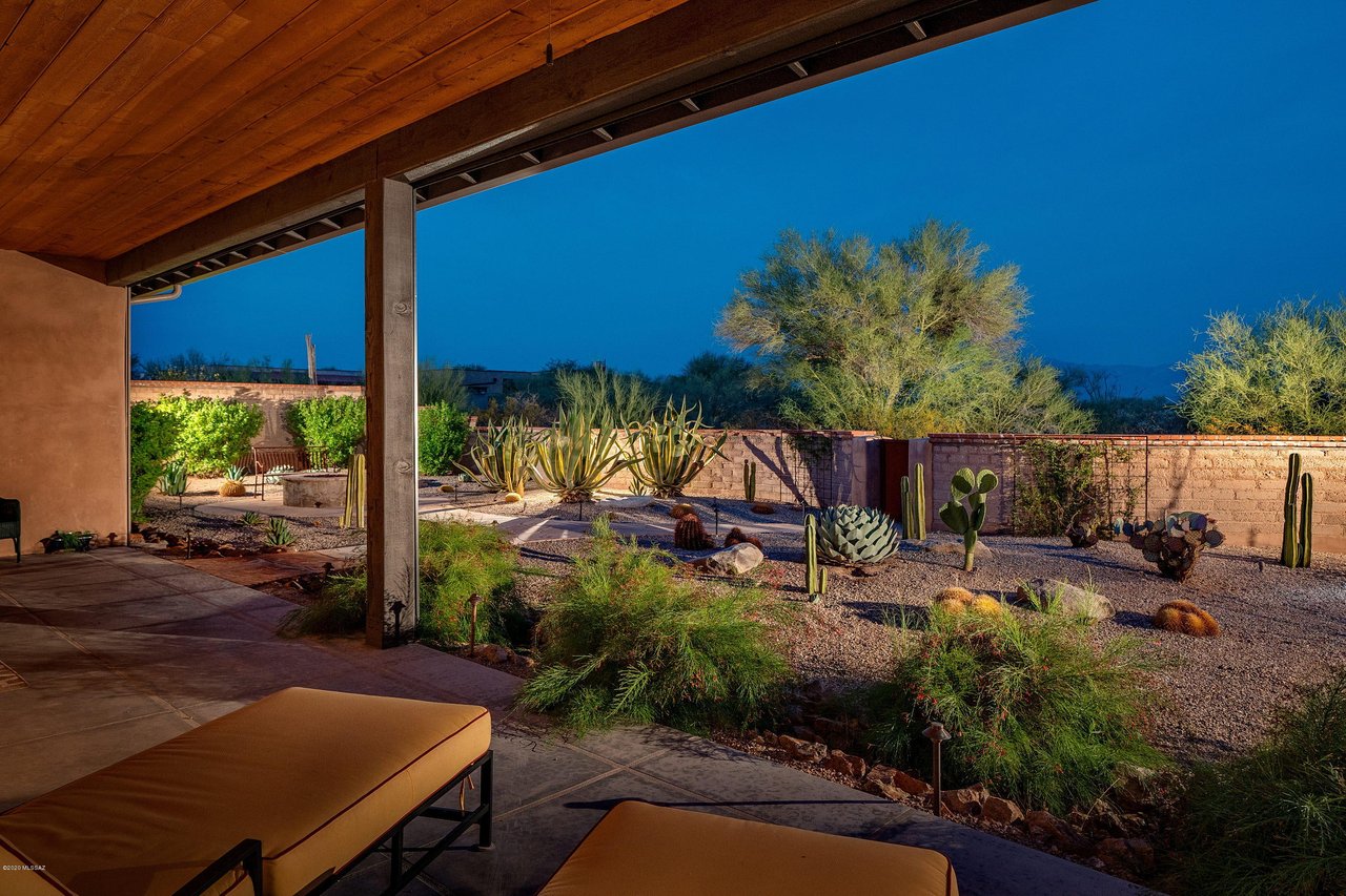 CLASSIC SKY RANCH HOME