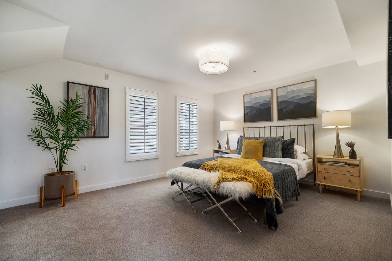 25 Sierra St, #202