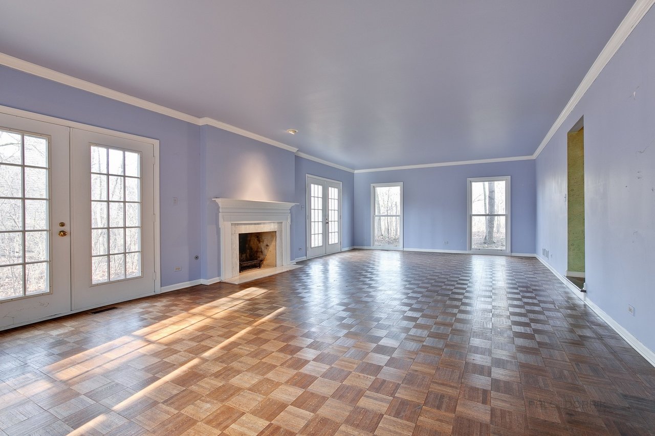 Classic Lake Bluff Tangley Oaks Home