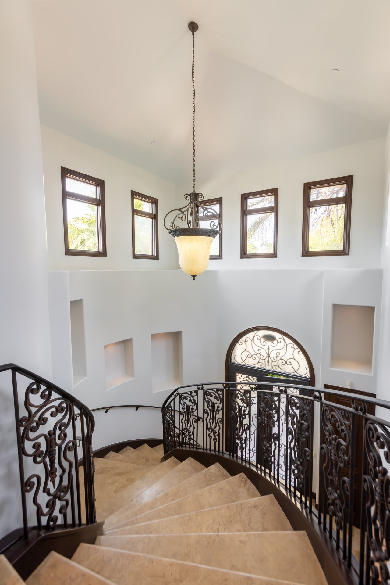 120 S Almont Dr, Beverly Hills