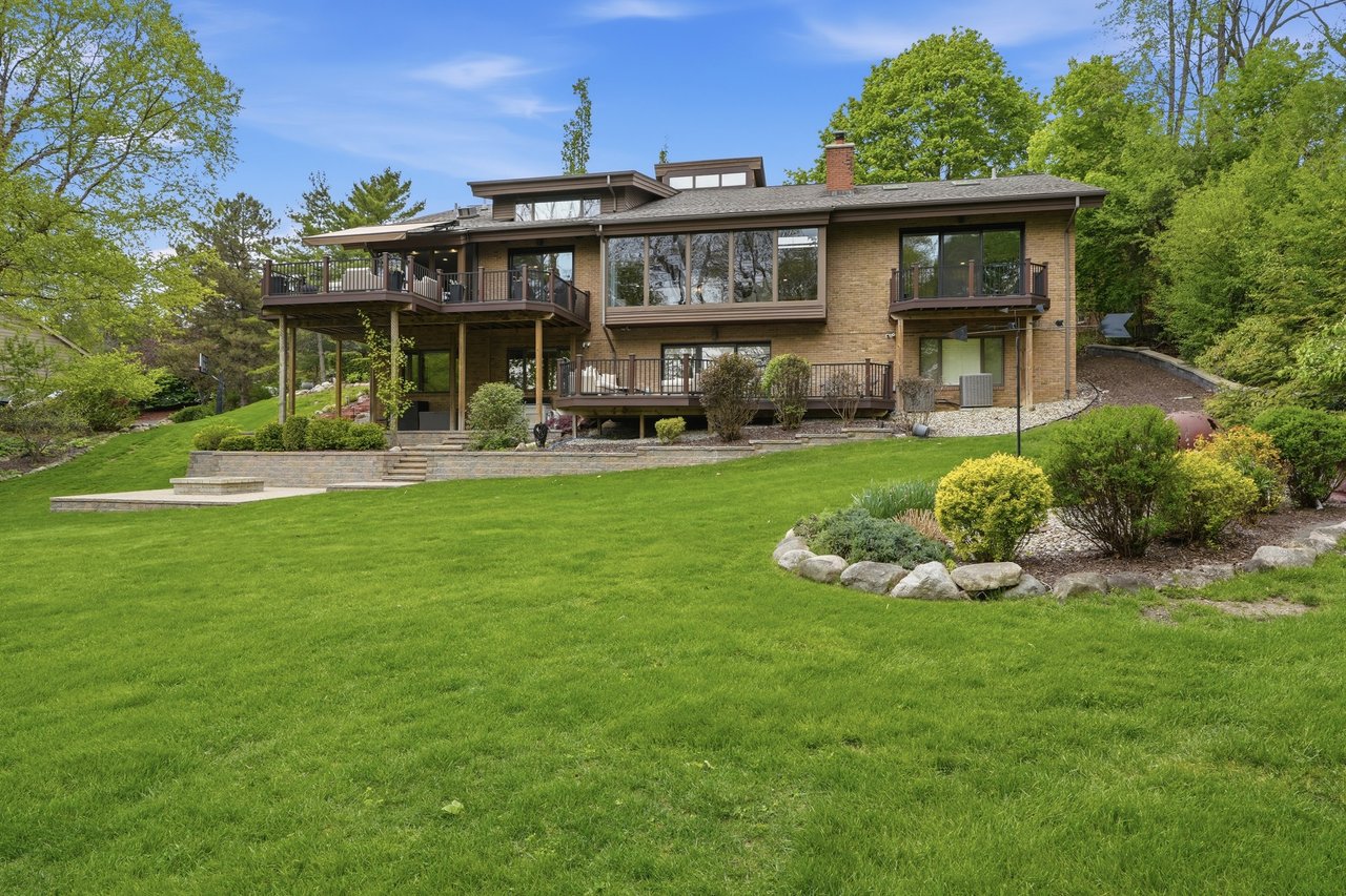 3075 Chestnut Run Dr
