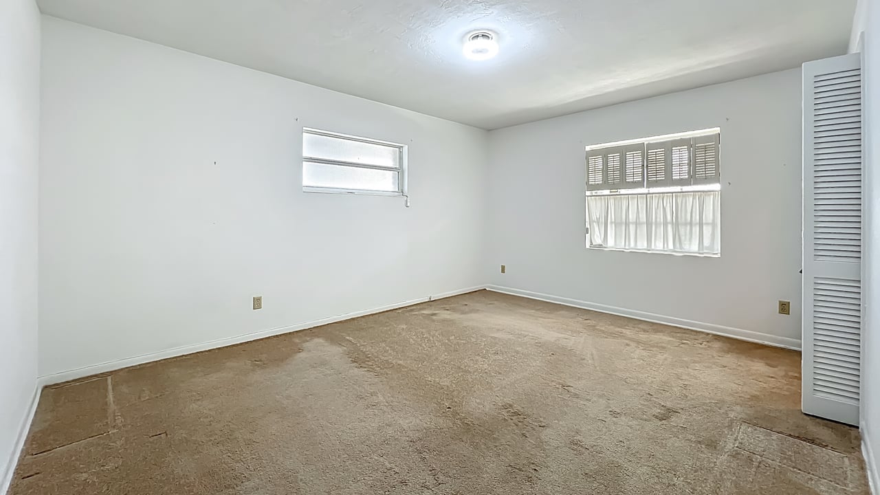 Mid-Century Modern 4-Bedroom in Dommerich Hills, Maitland