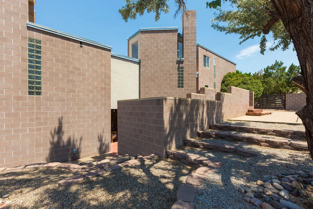 13216 Indian School Rd, NE