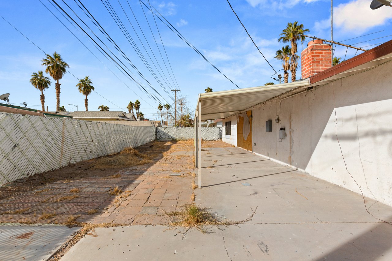 851 Toni Avenue