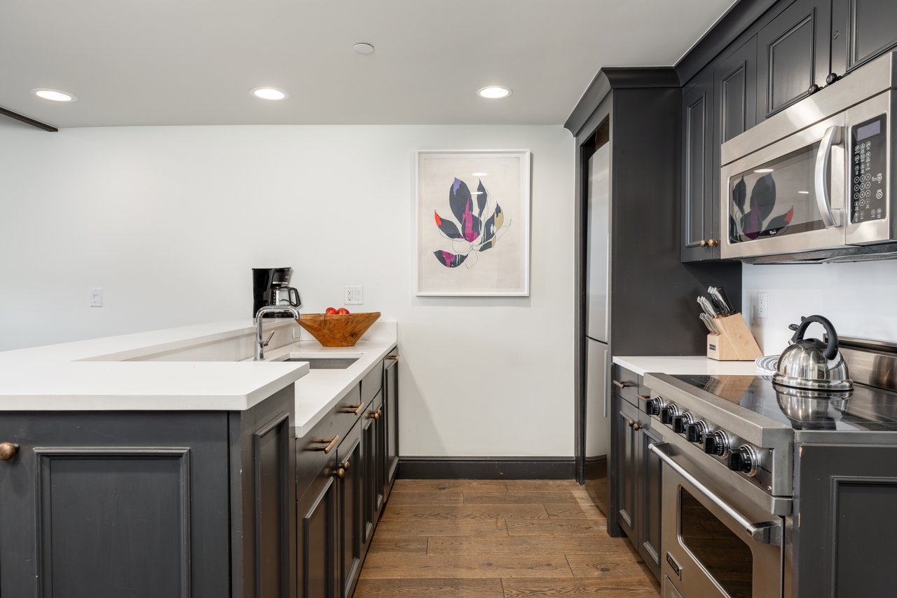 The Lodge at Vail Condominiums #360
