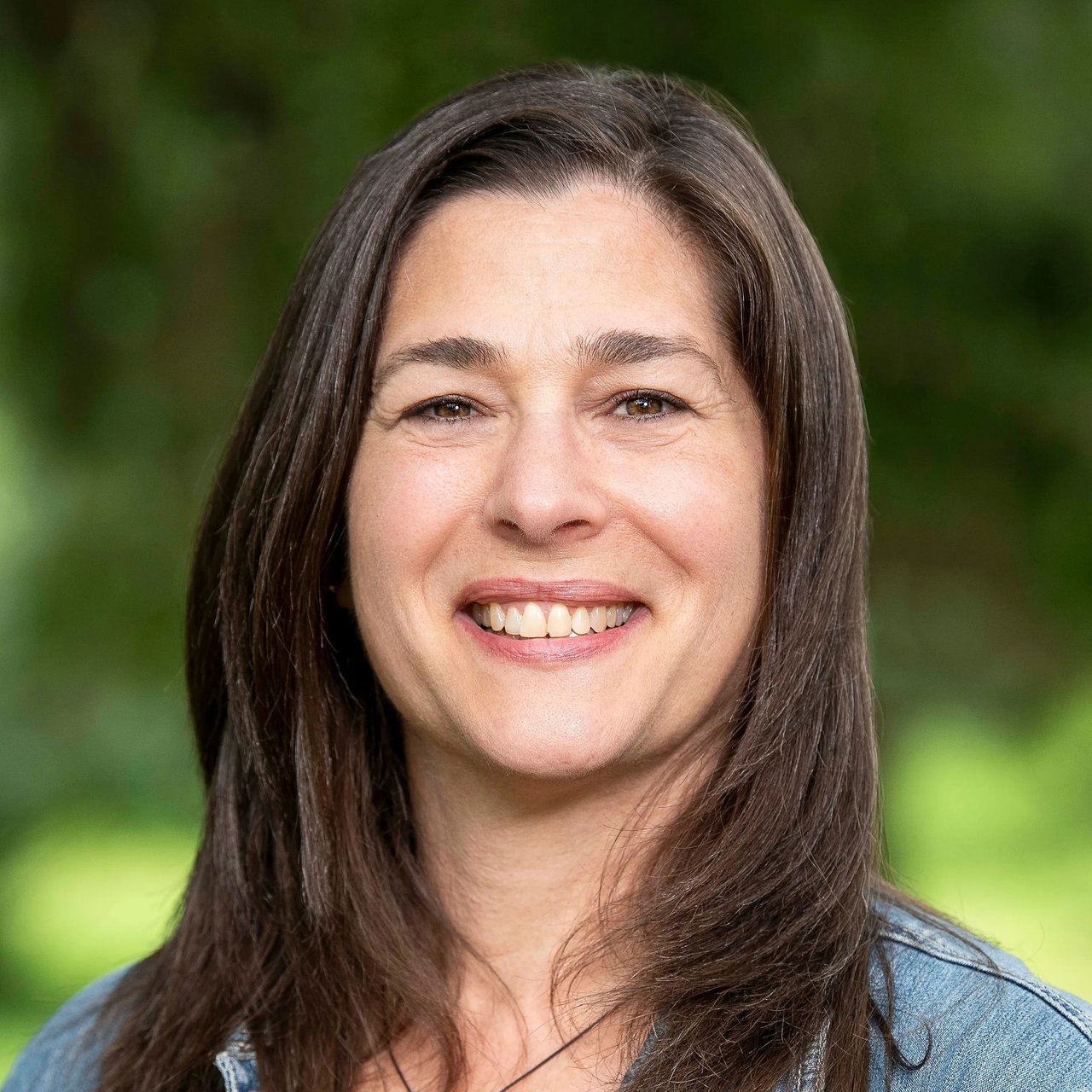Alexandra Uhll Camden, ME Real Estate Agent Headshot