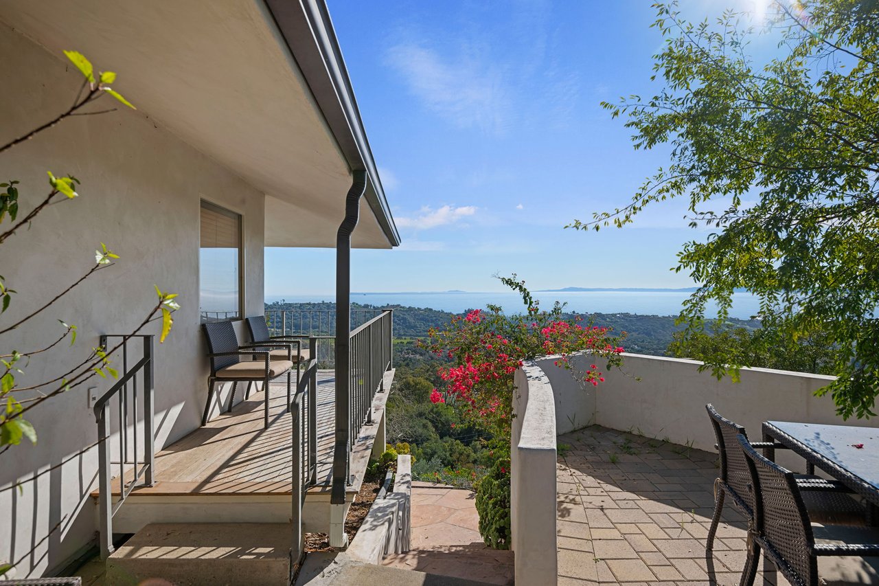 2330 Bella Vista Drive