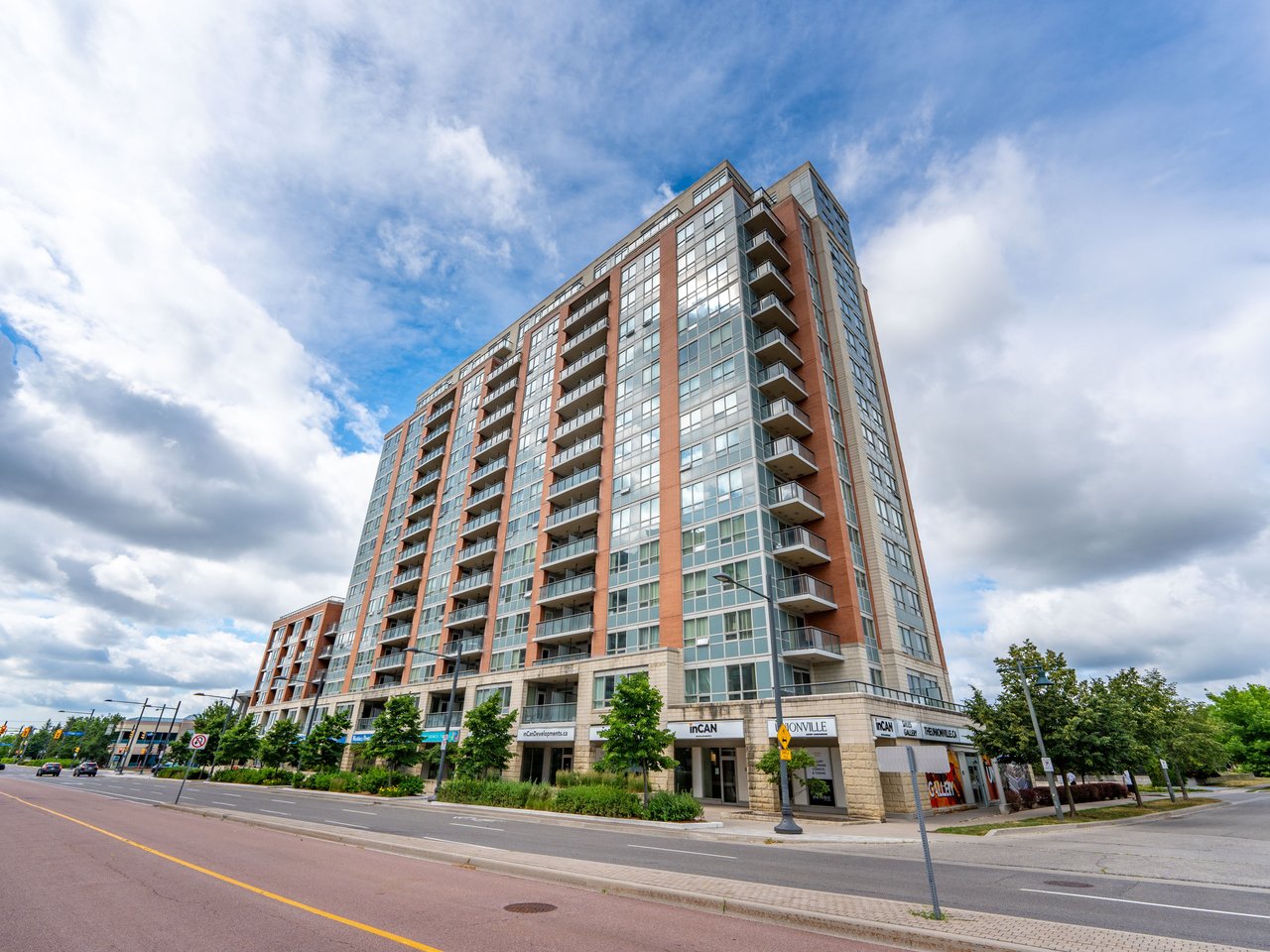 60 South Town Centre Boulevard, 917
