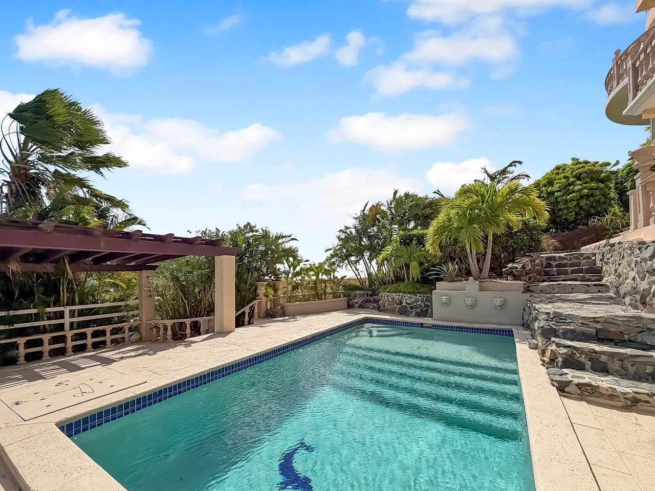 565 Parham Town 7 Bedroom Villa