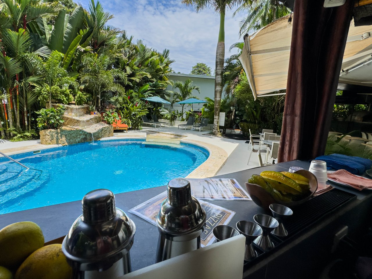 22 Unit Tropical Boutique Hotel steps from Manuel Antonio Park & Beach