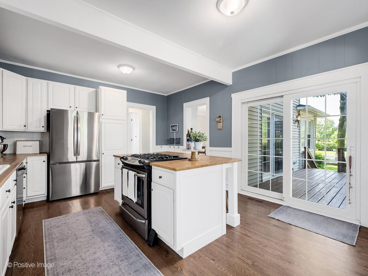 Sold in 7 Days, Over Asking: 304 N Scott St, Wheaton IL, Represented Both Buyer & Seller