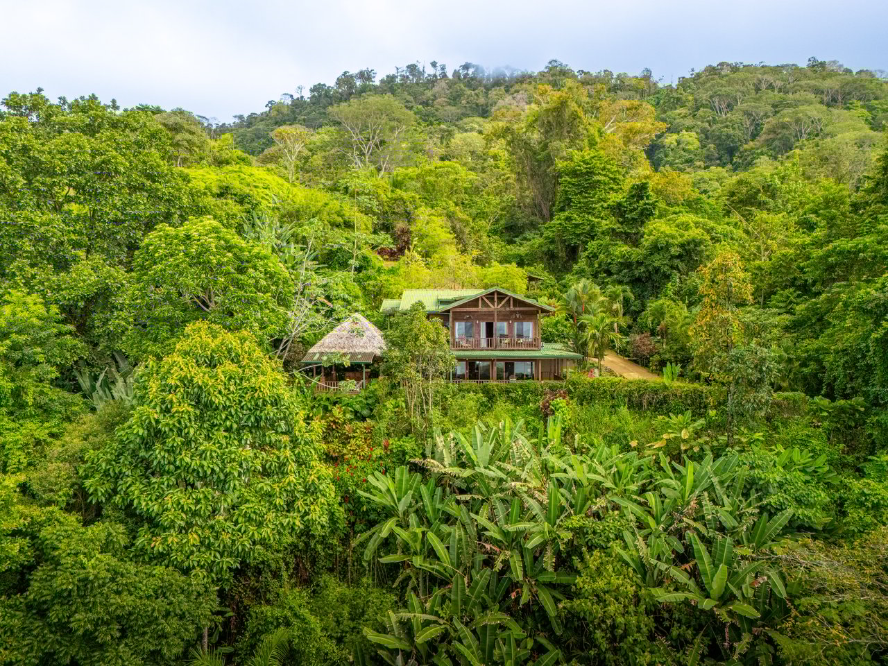 VILLA KRISTINA MARIA - 3.84 ACRES - PERLA DE BALLENA ESTATES