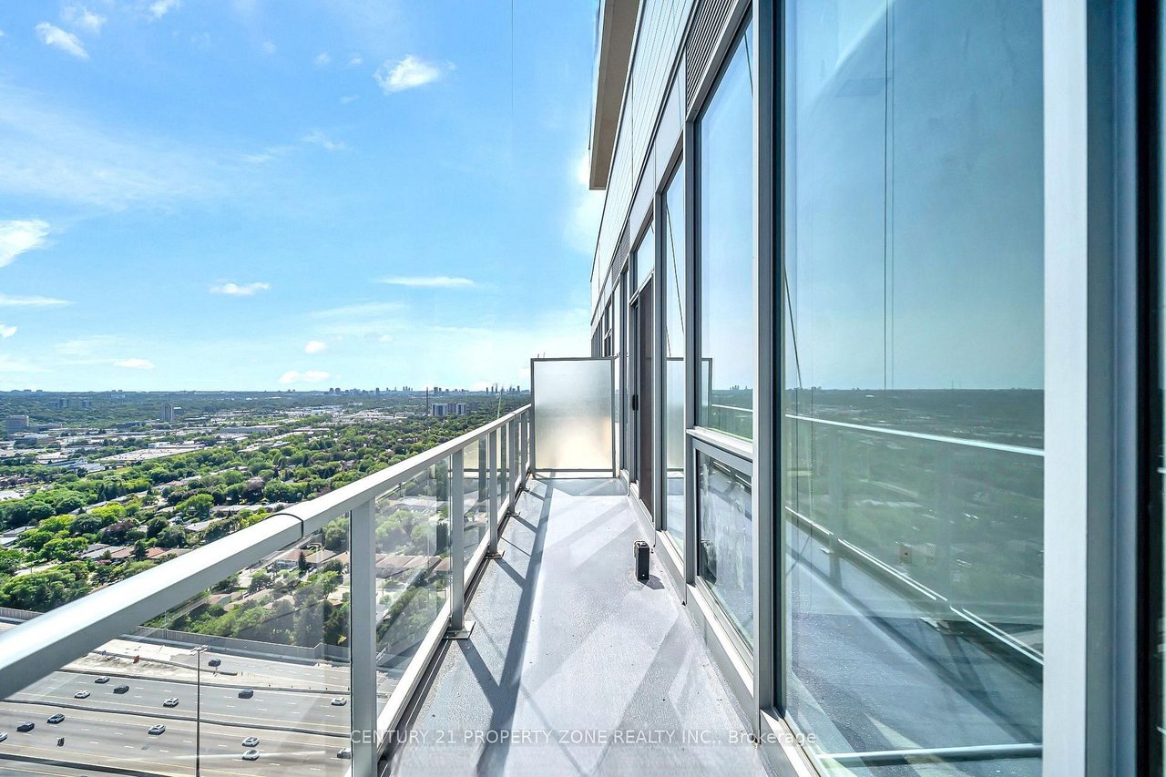 PERFECT SUITE FOR PENTHOUSE LIVING