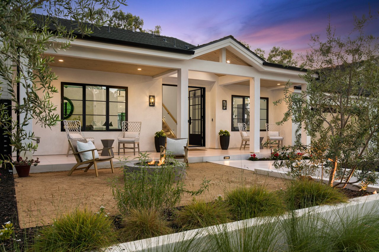 2207 Port Harwick Place