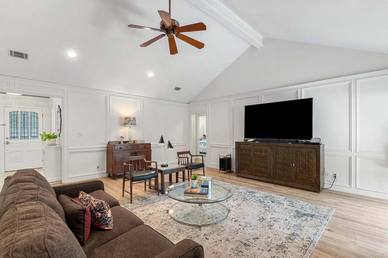1709 Crested Butte Dr - Westlake Hills Single-Story Legacy Estate on Half-Acre