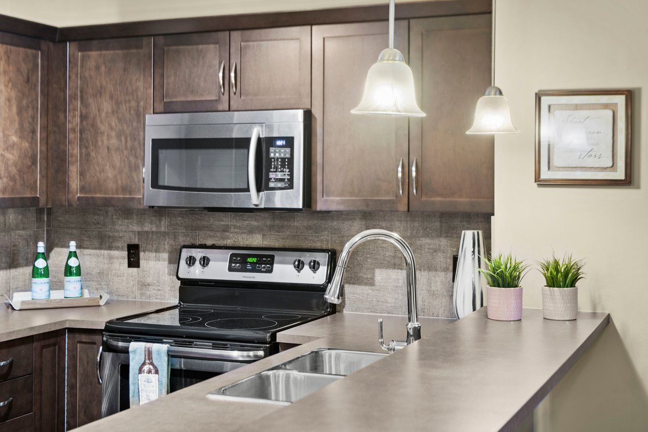 10 Country Village Park NE Unit: 3314