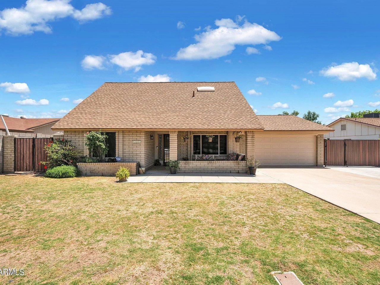 6337 W Sunnyslope Ln