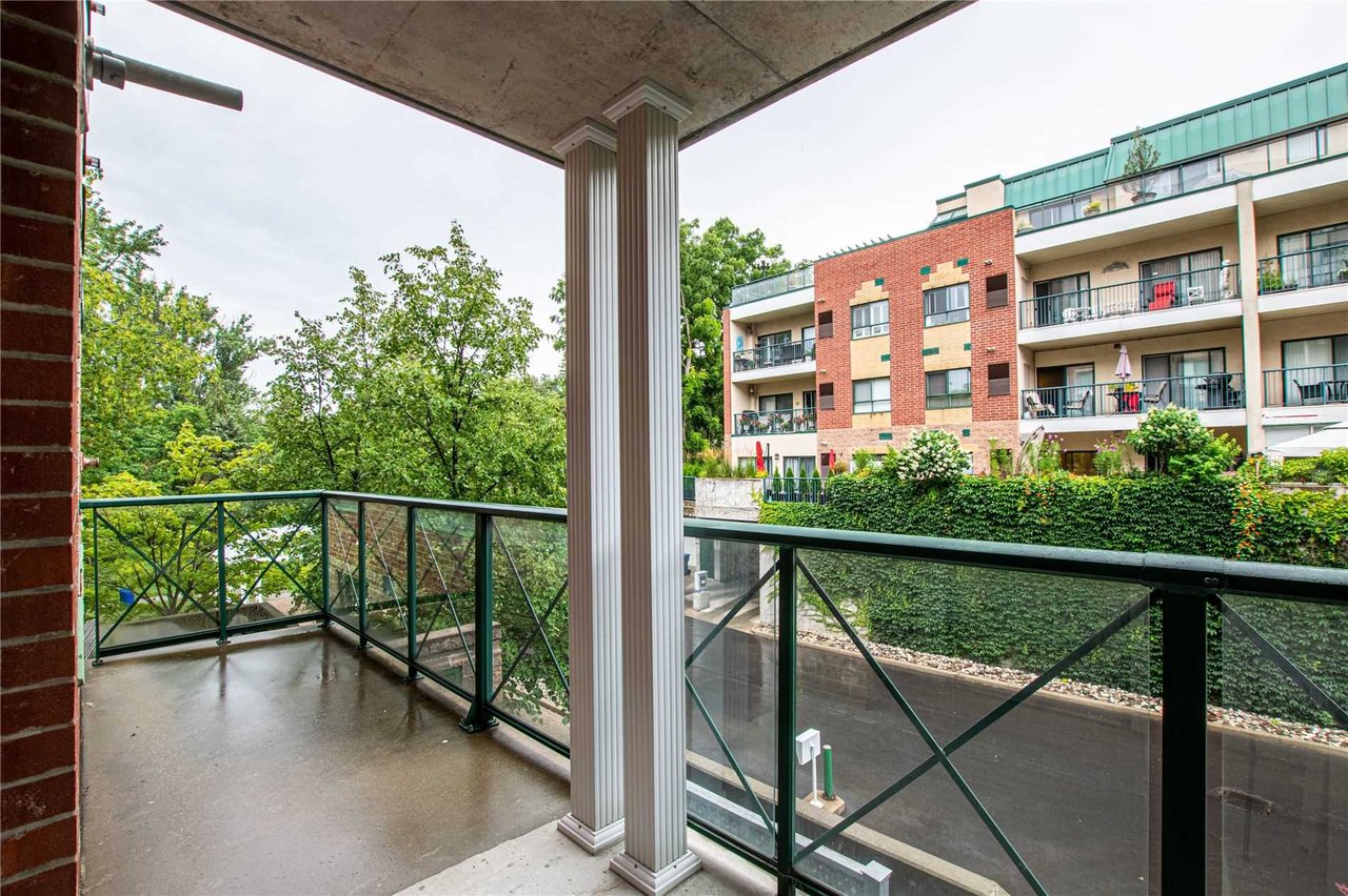 141 Woodbridge Ave W 206