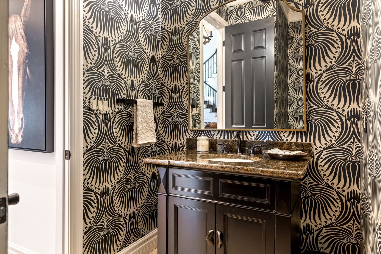 24 Williamsburg Estates Drive