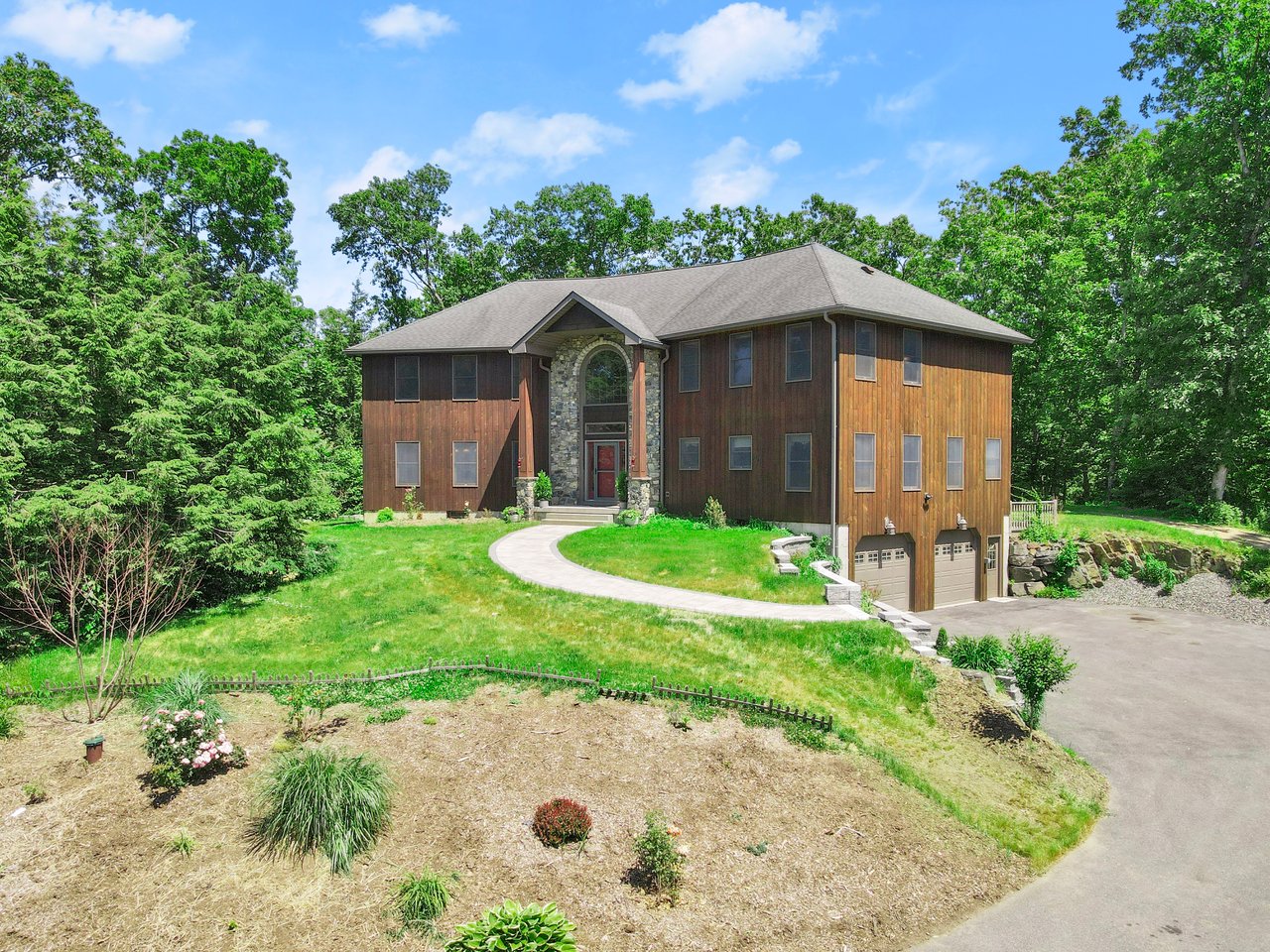Home with 2 Story Barn