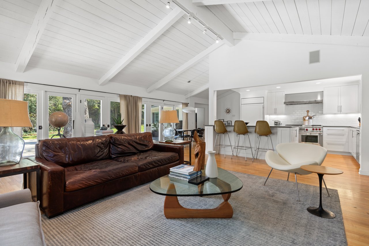 Private Mini Estate on 3+ Acres