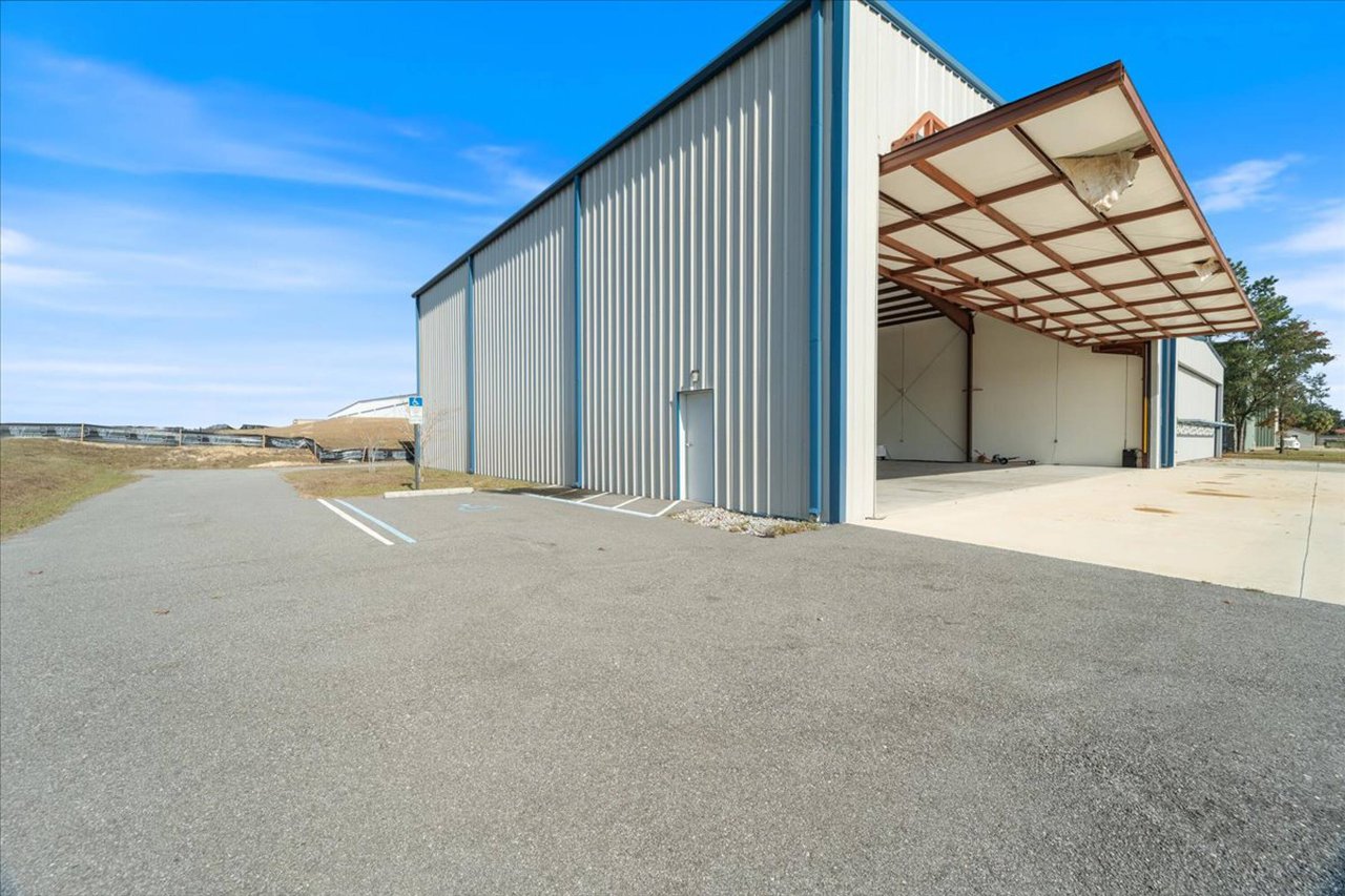 Modern Ocala Aircraft Hangar