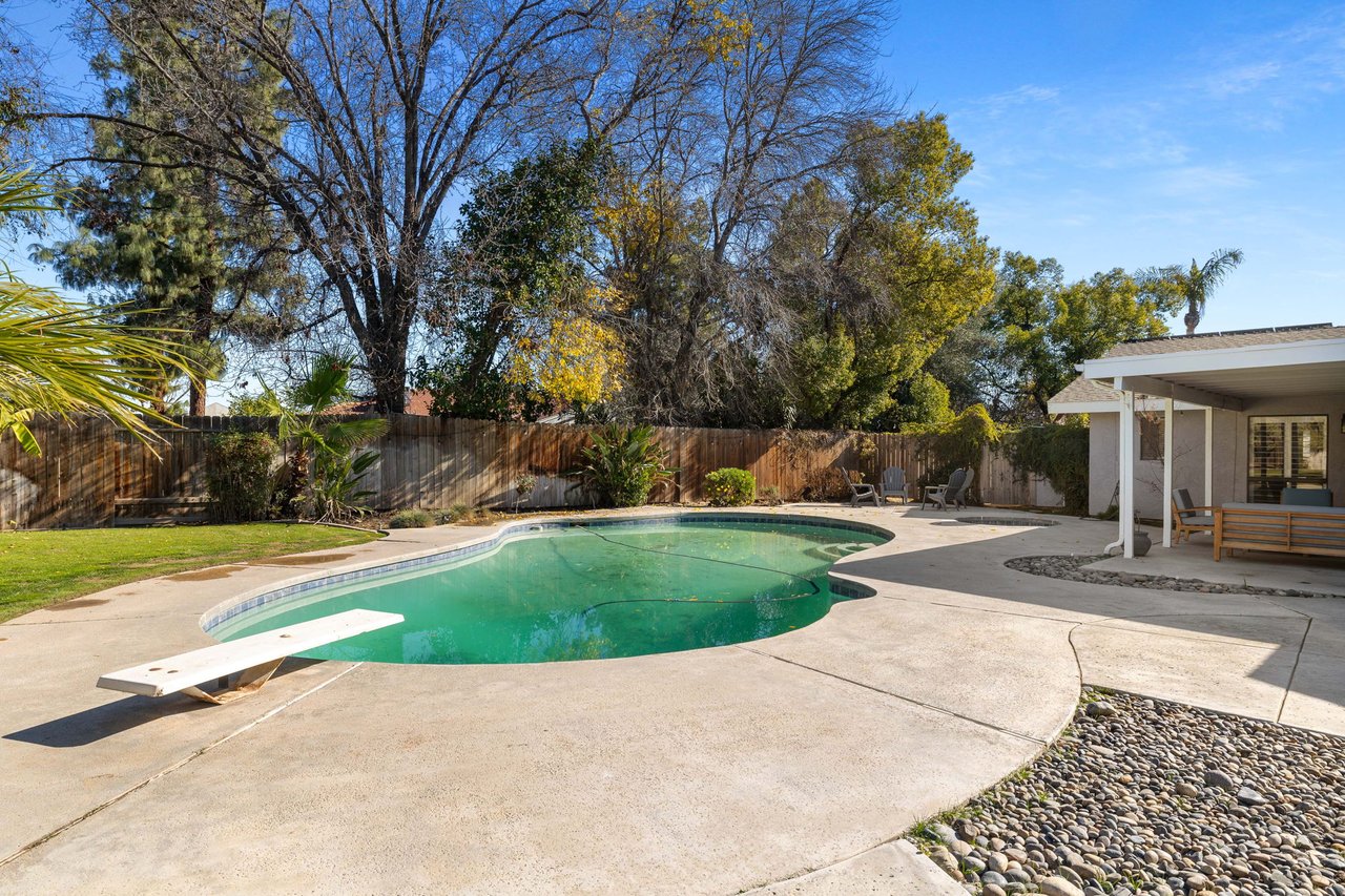 Charming Stockdale Estates Home