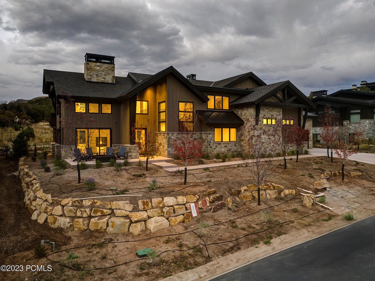 2381 E Copper Belt Way