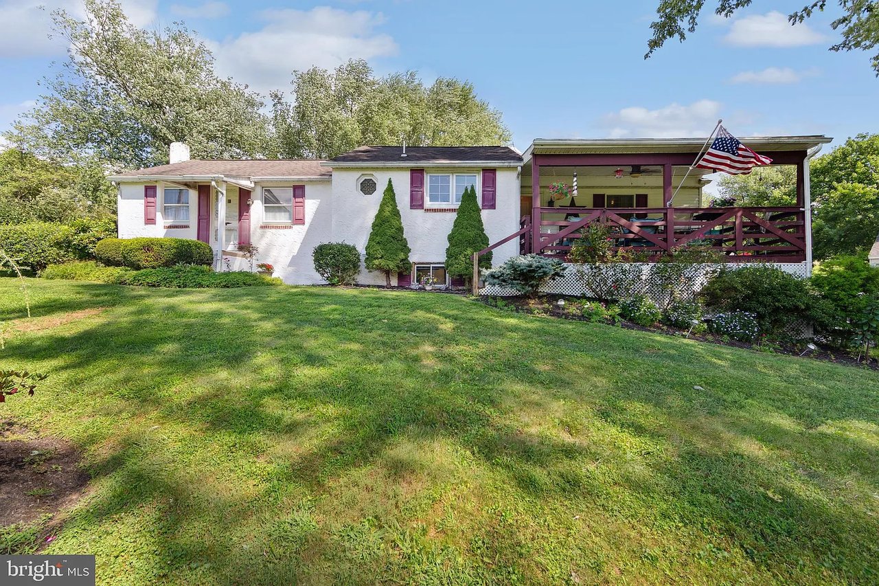 308 Moore Rd