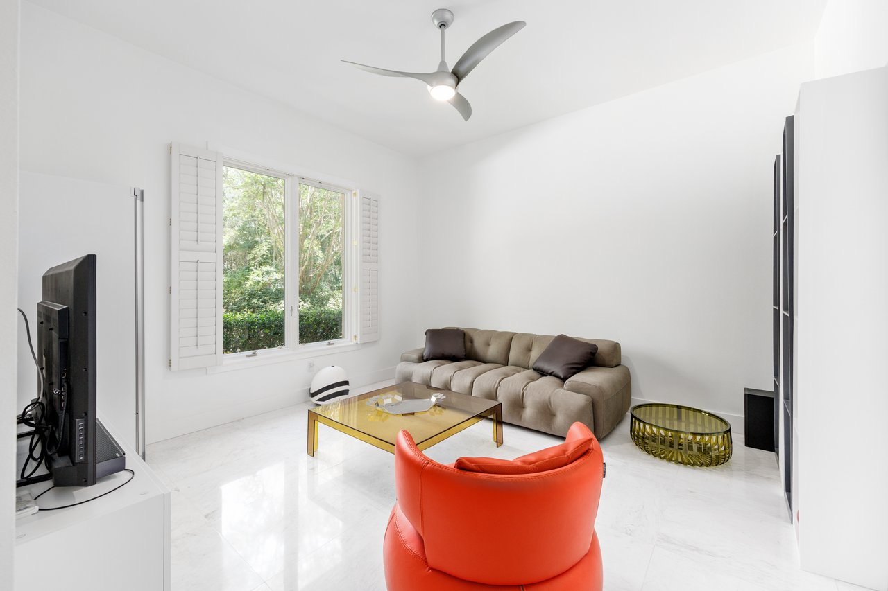 6709 SW 17th Terrace Rd