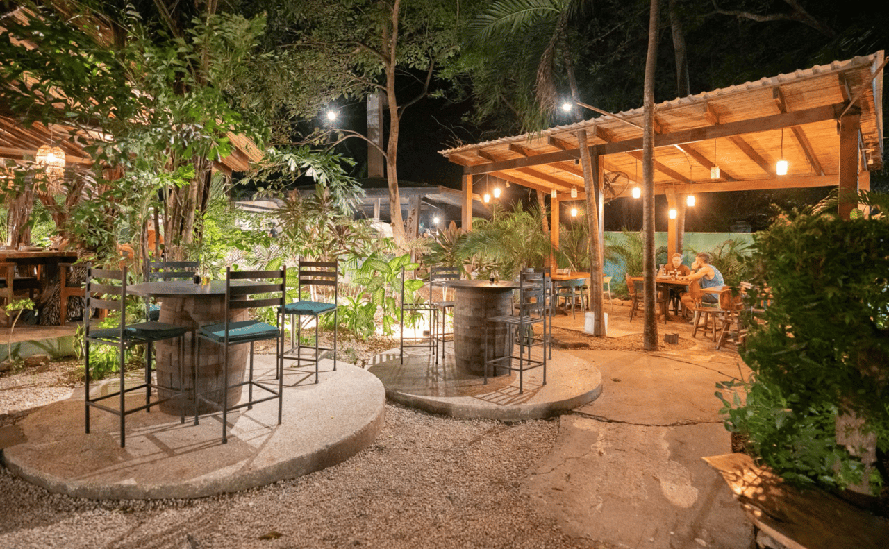 El Huerto Restaurant And Cabinas - Premier Investment