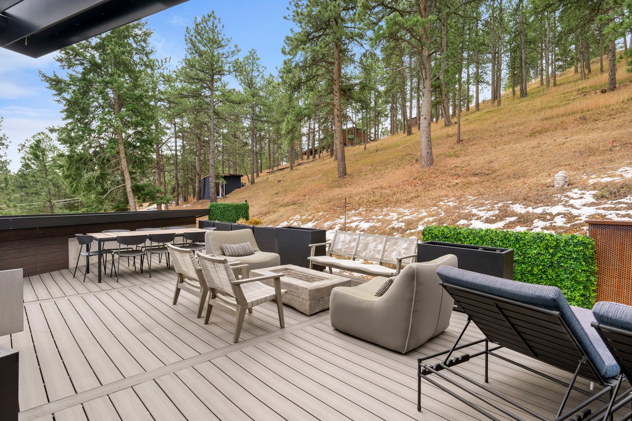 What Luxury Buyers Are Really Looking For in Boulder Right Now