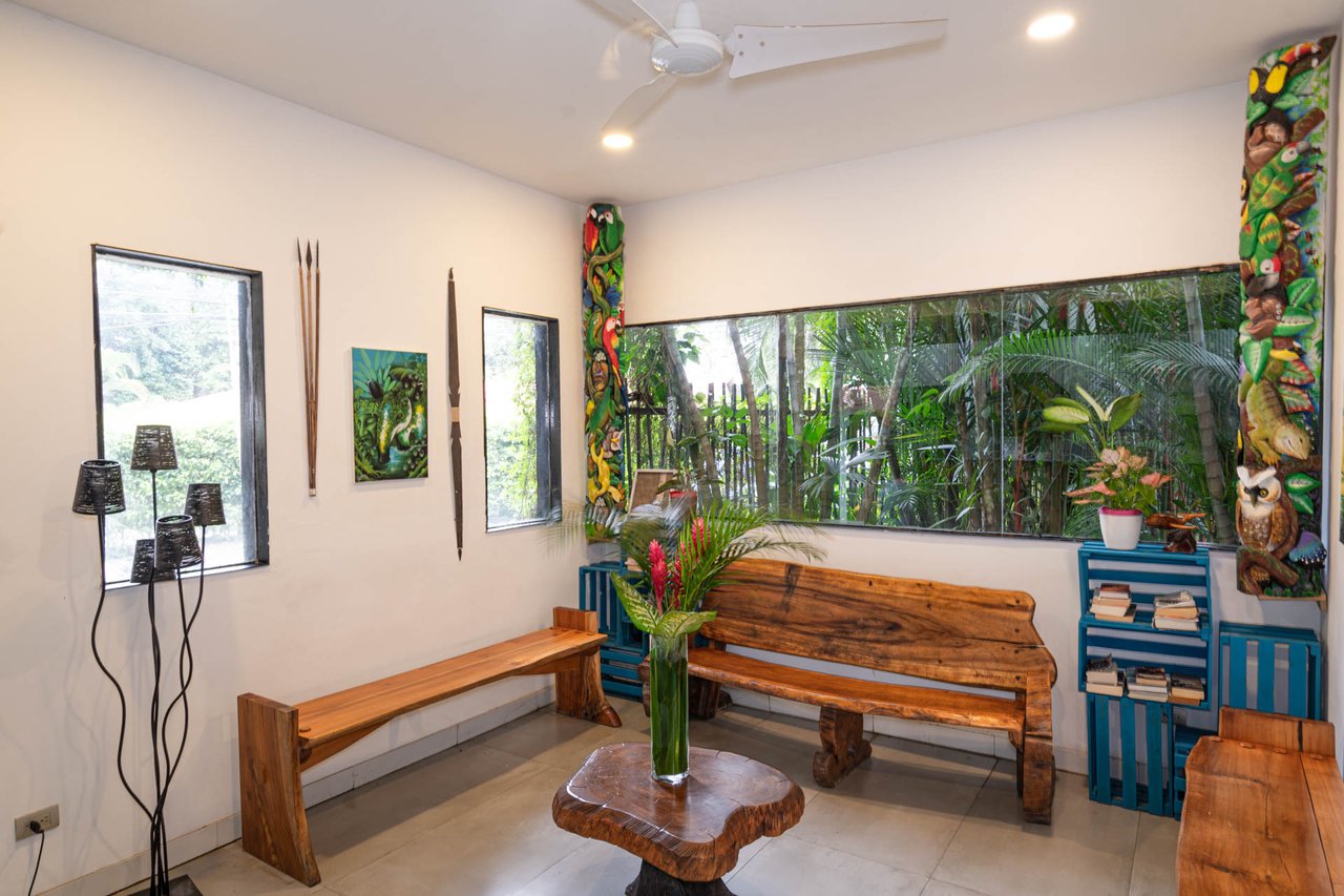 22 Unit Tropical Boutique Hotel steps from Manuel Antonio Park & Beach