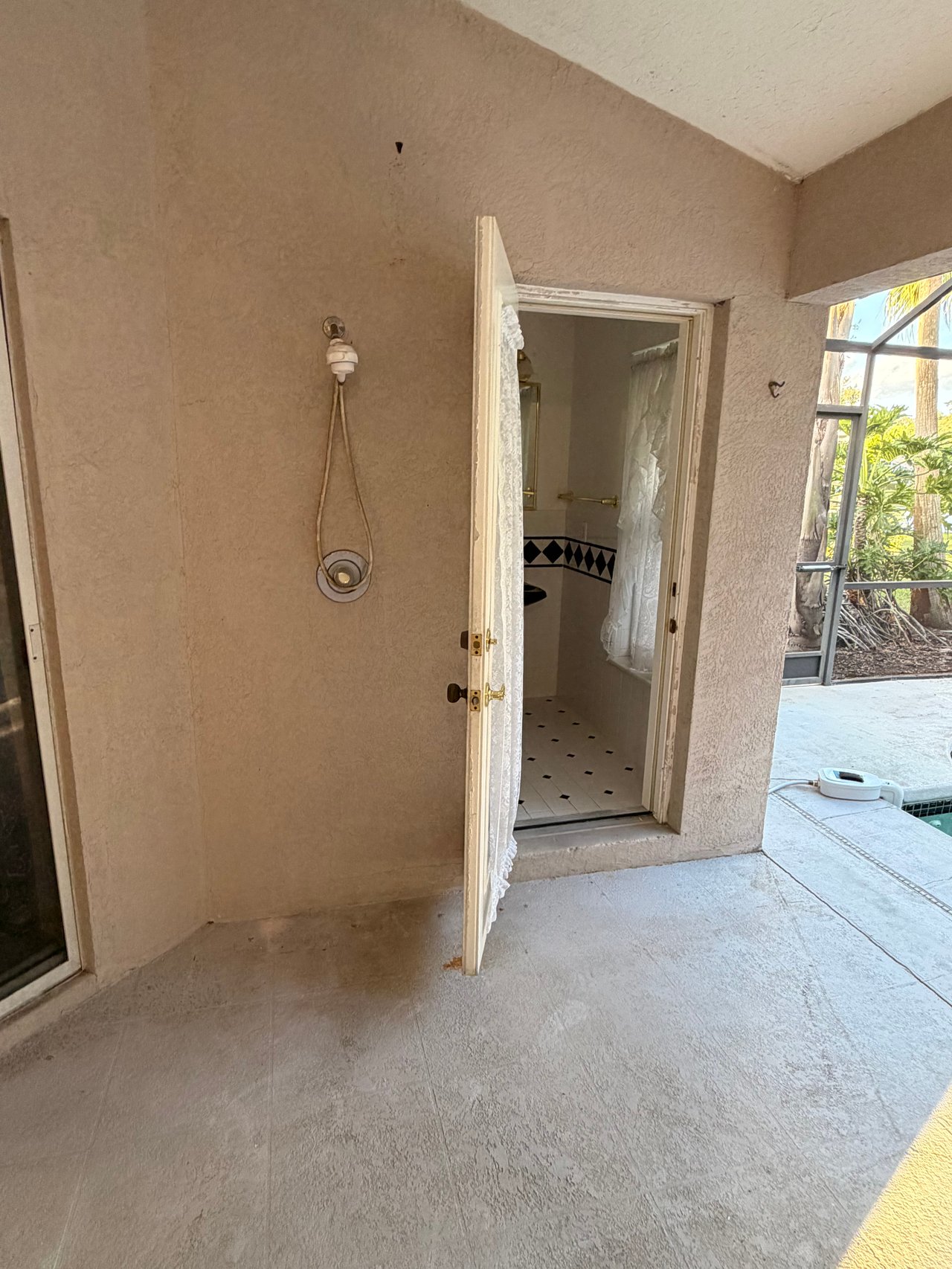 Narcoossee Corridor Renovation Opportunity 