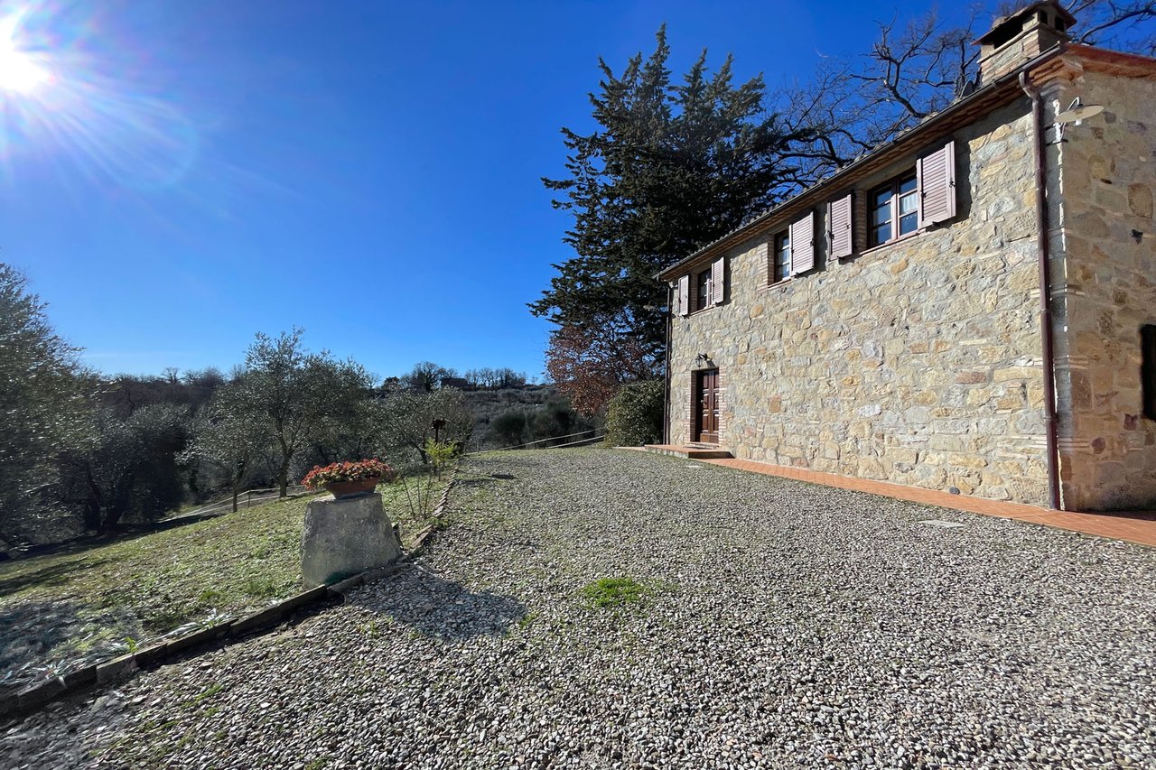 A Charming Stone Farmhouse for Sale in Radicofani