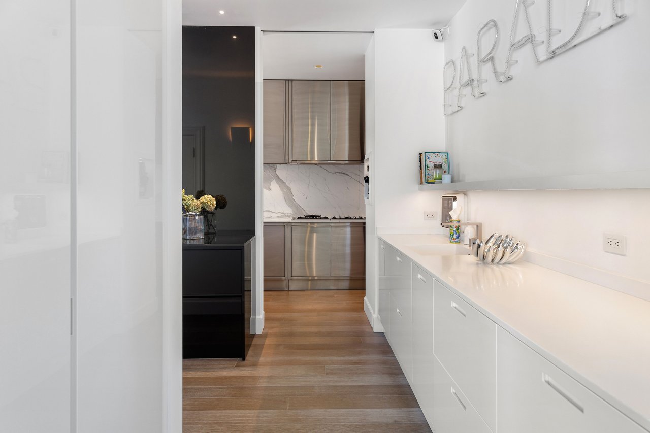 Magnificent Apartment at The Heights