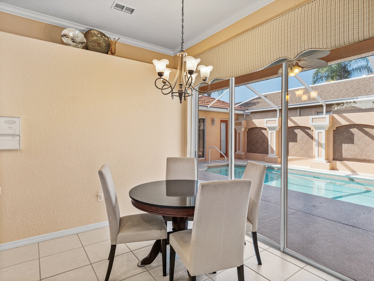 12333 WOODLANDS CIR