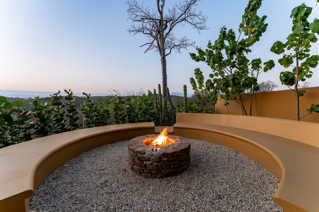 5 Bedroom, Single Family Home, La Cañada Casa A 