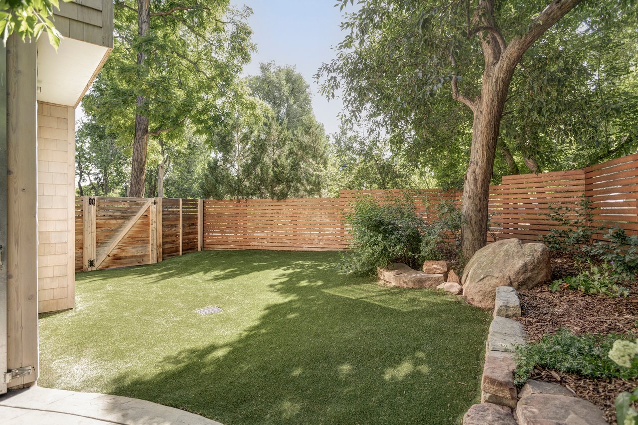 580 Pleasant Street