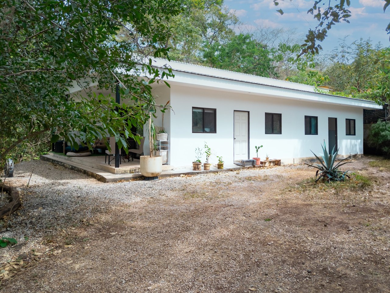 V-Iguana Finca Panamá | Large Property with Two Houses, Pool & Expansion Potential Near Tamarindo